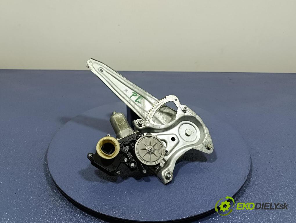 Toyota Verso 2014 mechanismus stahování Sklenka: Zad: Levý: 69840-0F041