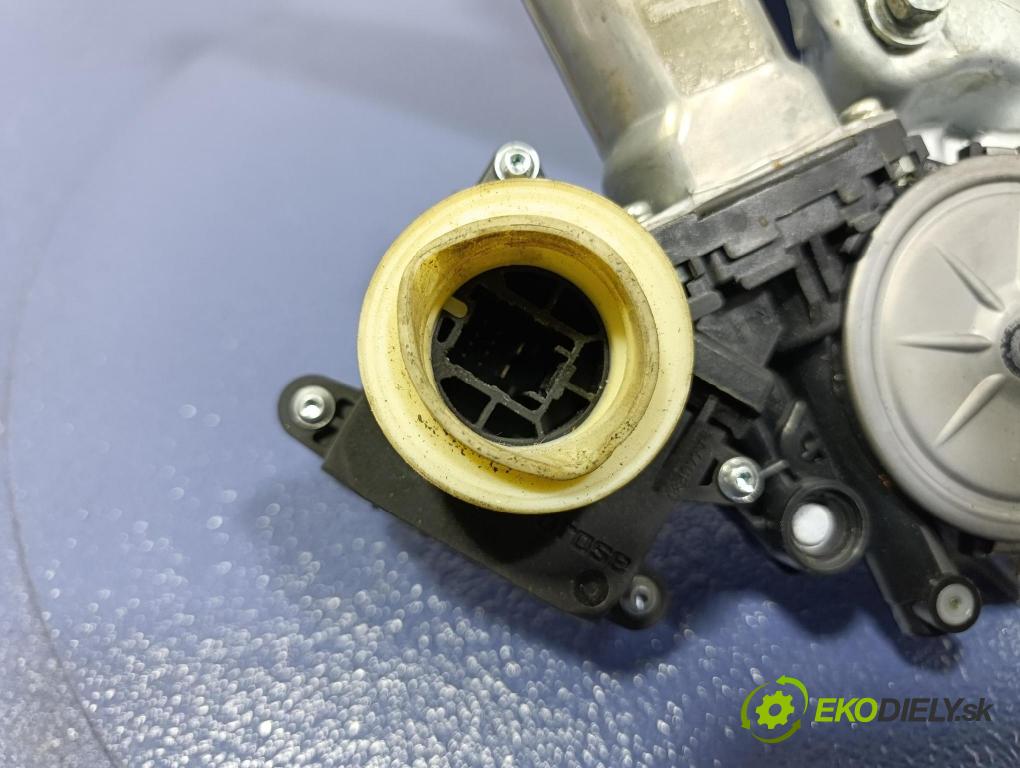 Toyota Verso 2014 mechanismus stahování Sklenka: Zad: Levý: 69840-0F041