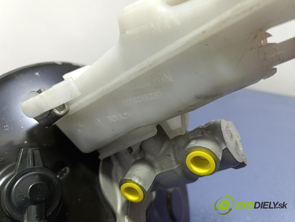 Toyota Verso 2014 servo Brzdní: 47200-0F061