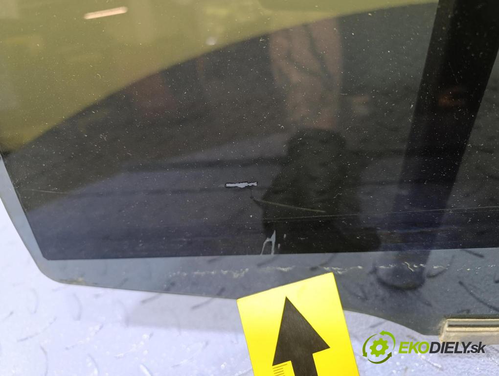 Toyota Verso 2014 sklo dveře Zad: levé