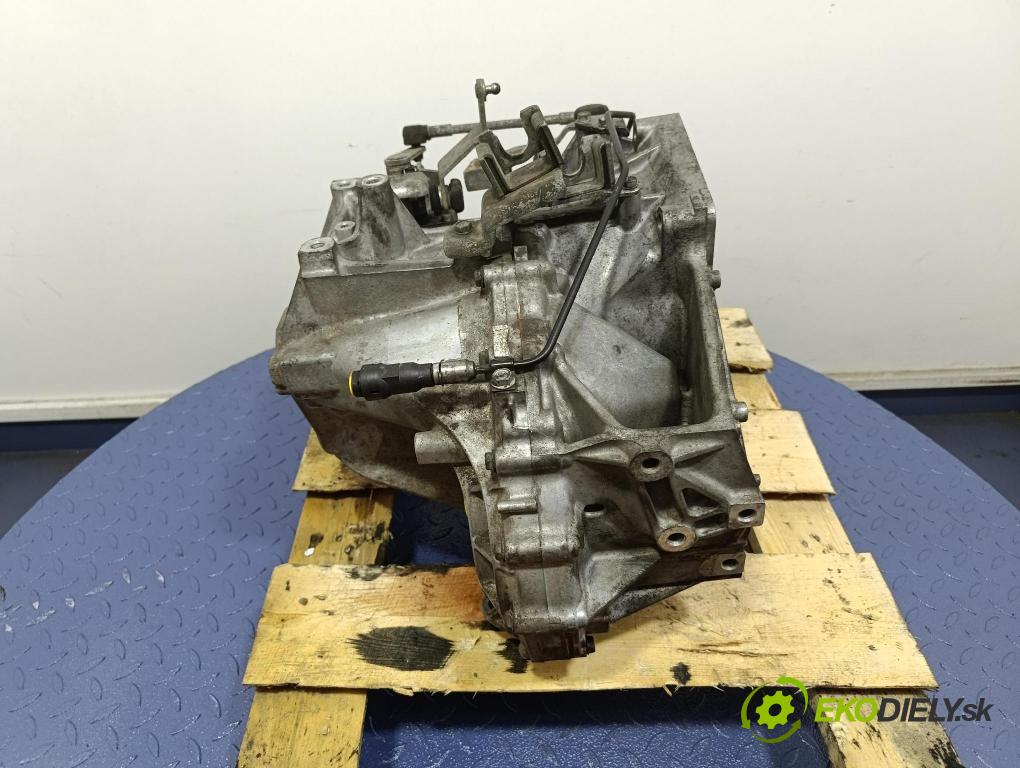 Dodge Caliber 2006 převodovka Ozubené kola: Manualna