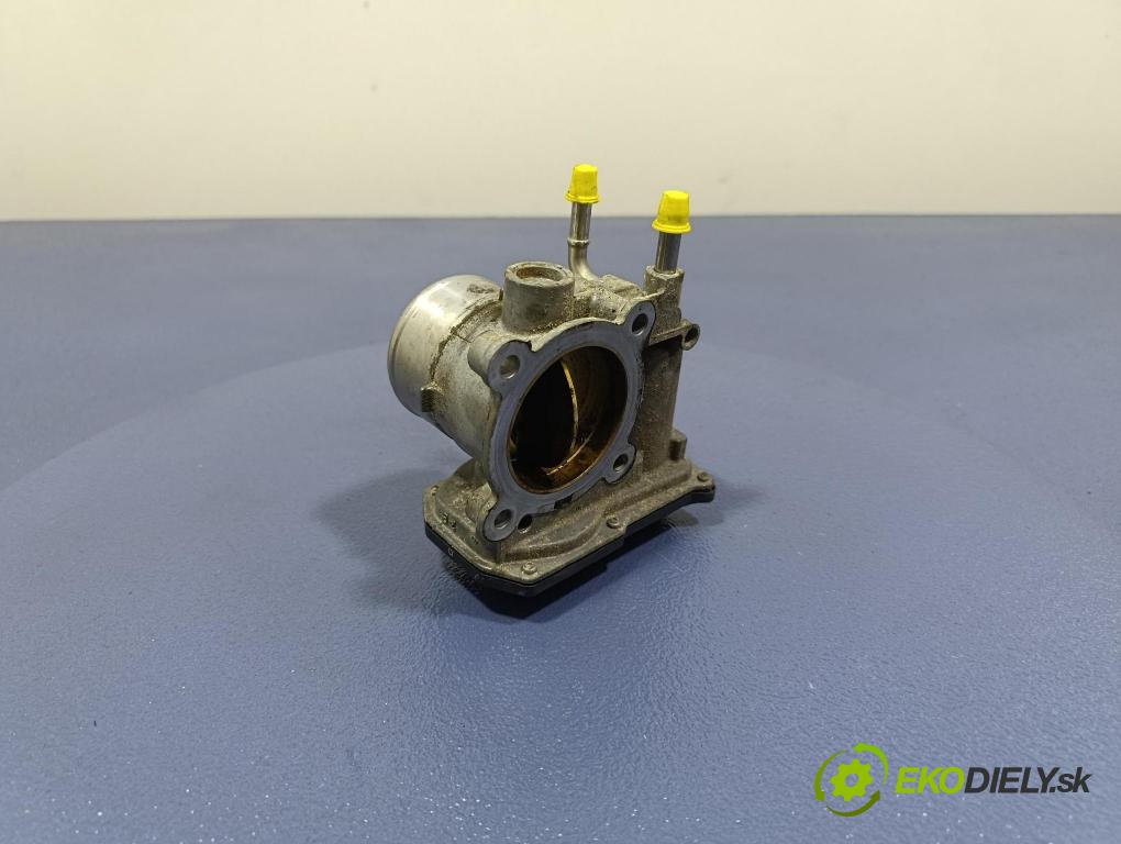 Toyota Verso 2014 klapka 26100-0R020