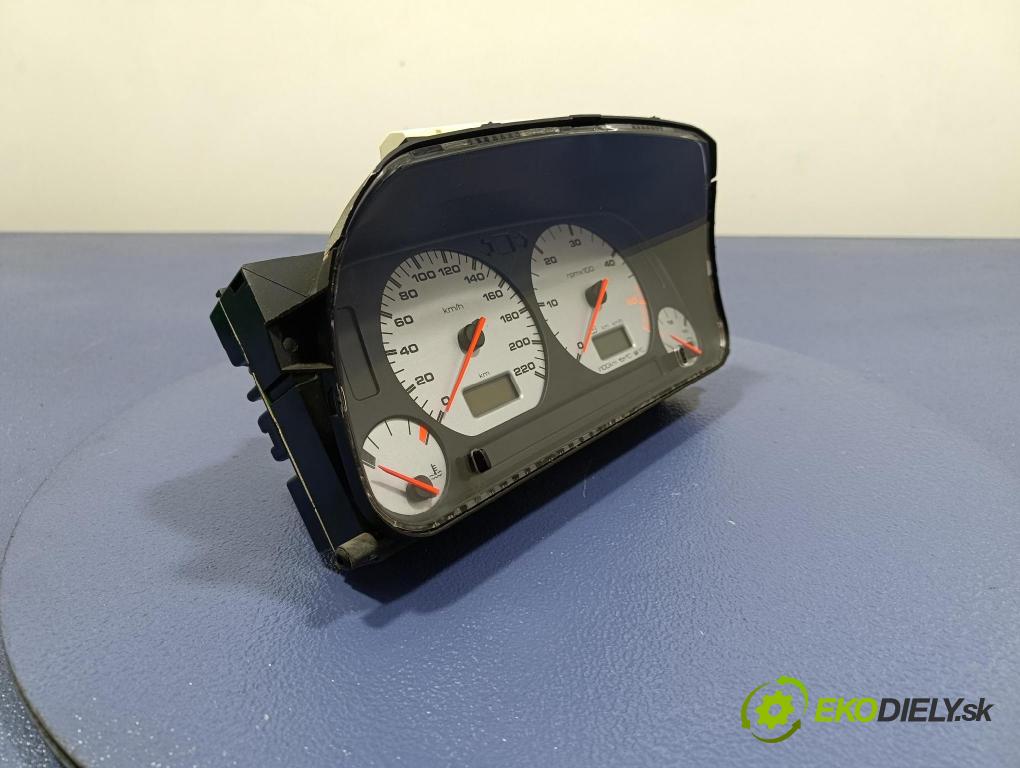 Seat Cordoba 1999 Přístrojová deska 6K0919033J