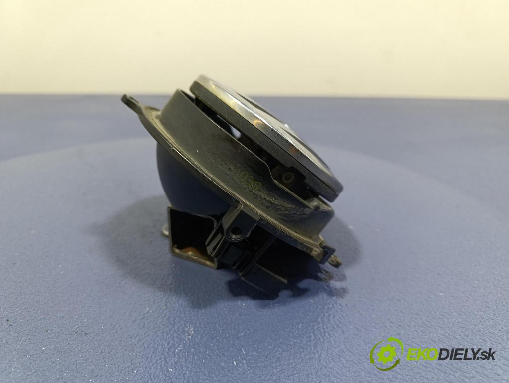 Vw Passat 2006 rukoväť Klapky: Zadná: 1K0827469E