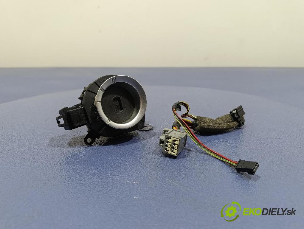 Volvo V50 2004 Spínač zapalování. 31300585