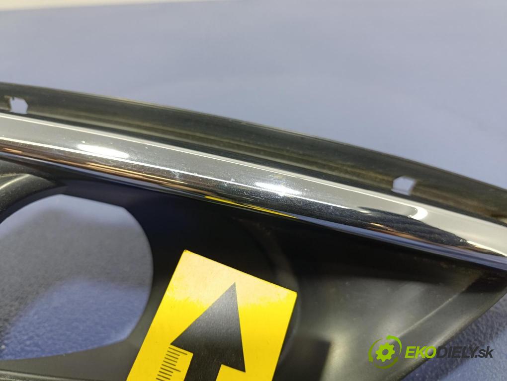 Citroen C4 picasso 2008 Halogen v pravo: 9654197877