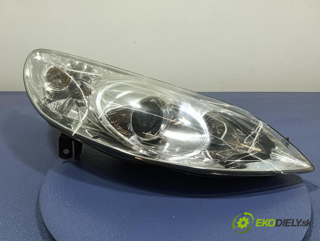 Peugeot 407 2005 Reflektor: v pravo: