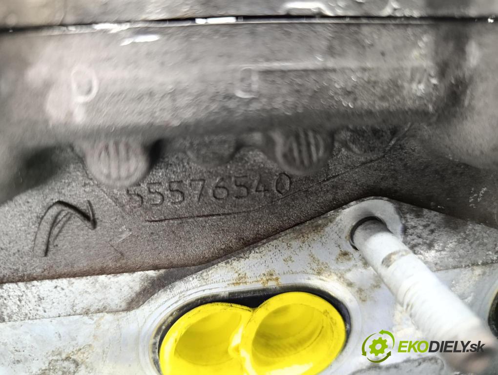 Opel Insignia 2010 hlava Motor: 55576540