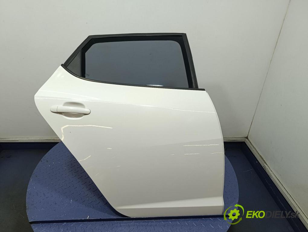 Seat Ibiza 2009 dveře Zad: prave