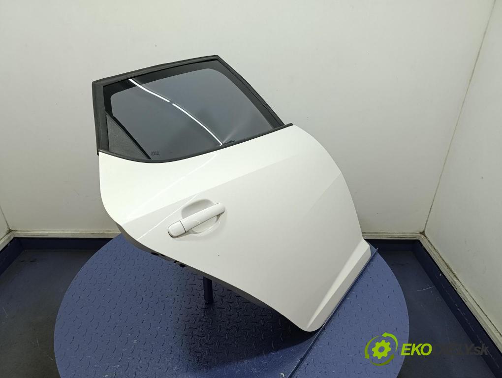 Seat Ibiza 2009 dveře Zad: prave
