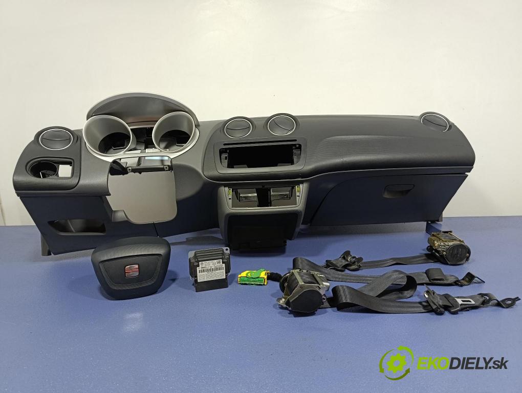 Seat Ibiza 2009 kokpit,pristrojová doska