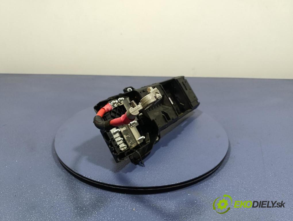 Ford Transit custom 2019 skrinka Poistky: 7254-0464-30