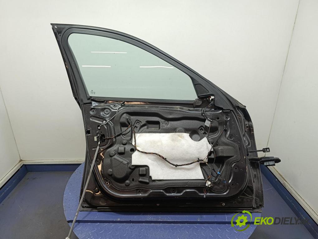 Bmw Seria 5 2011 dveře před Vlevo, odjet: 