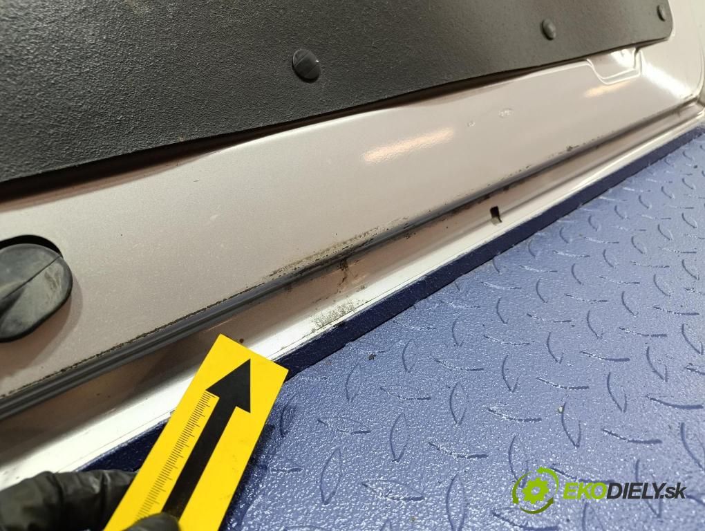 Ford Transit custom 2019 dveře Postranní Posuvné: prave 