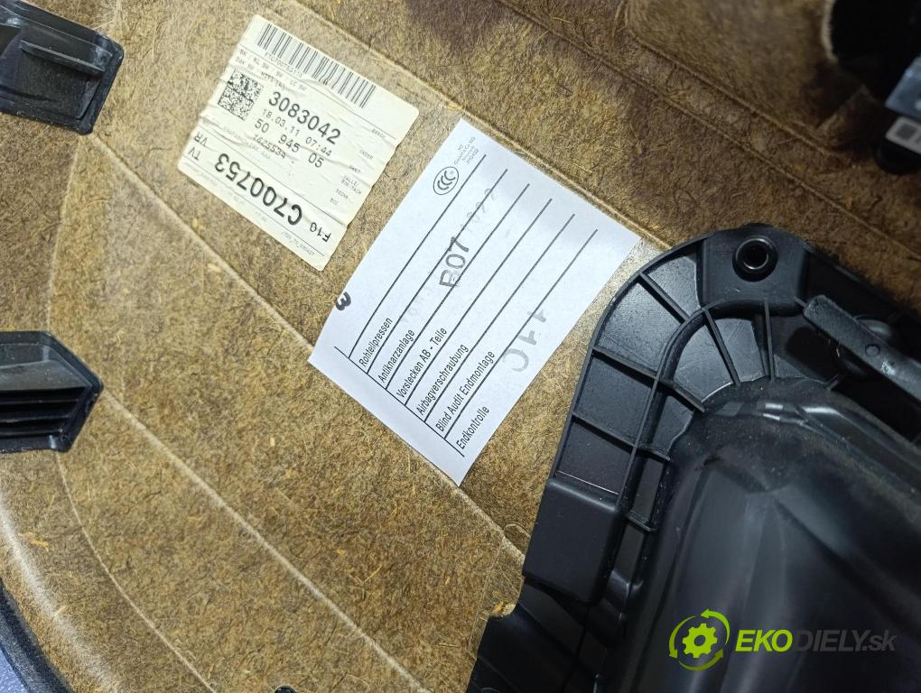 Bmw Seria 5 2011 Tapacír: dveře před Práva: 1777324