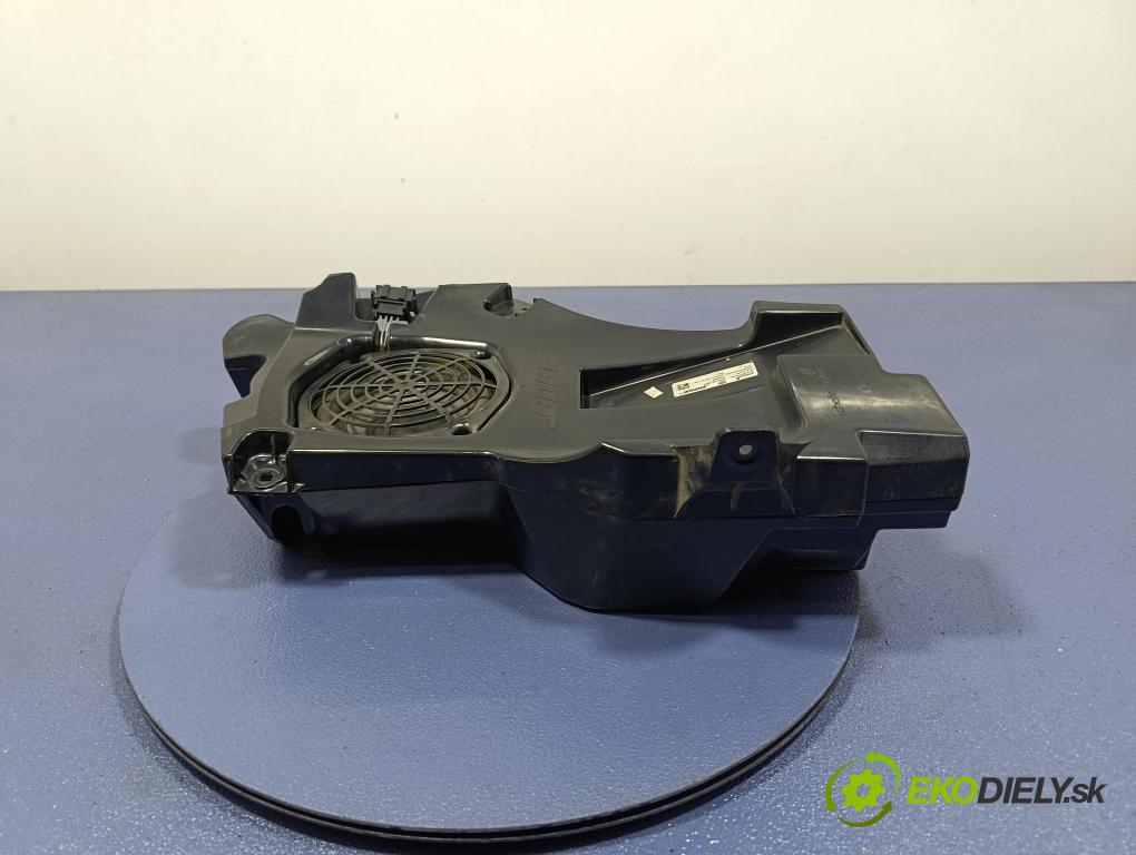 Audi A3 2005 Reproduktor / Subwoofer: 8P4035382A