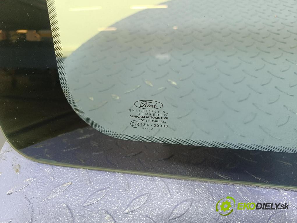 Ford Transit custom 2019 sklo Karosérie: Zad: