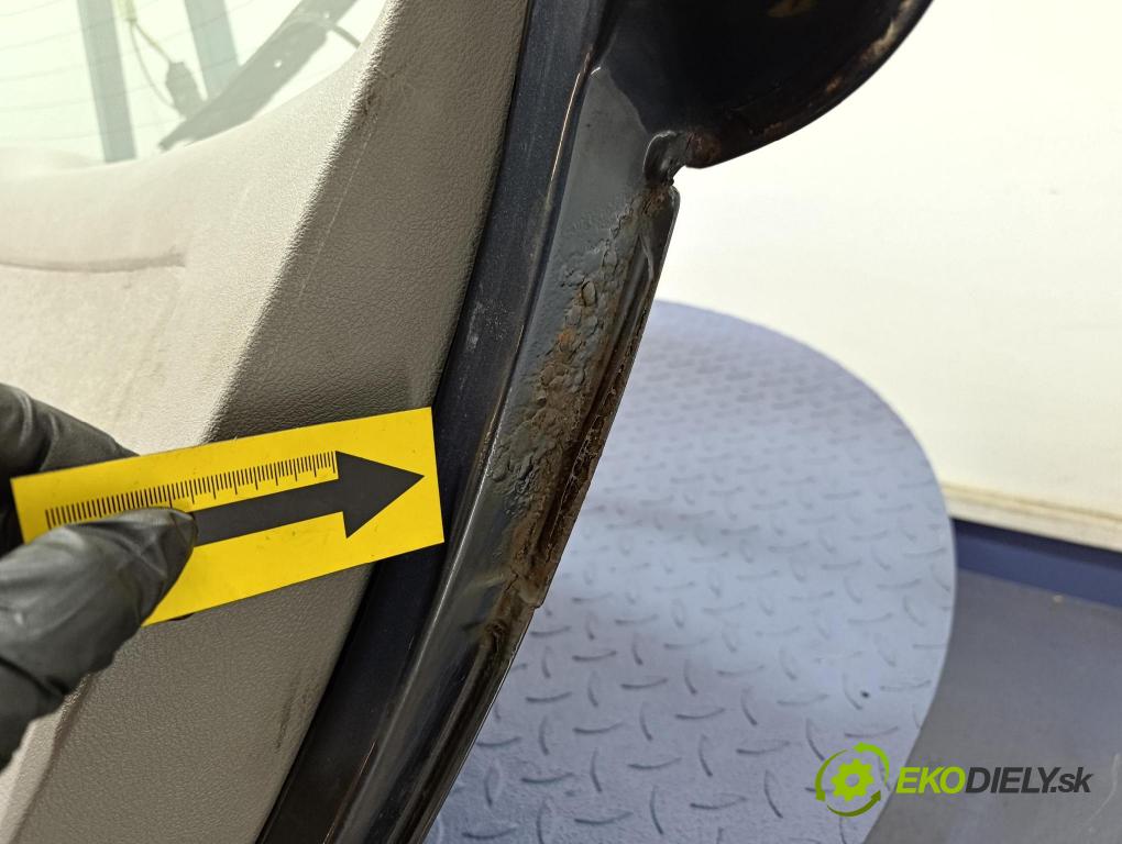 Vw Golf 2003 zadna dveře kufra: kufra: