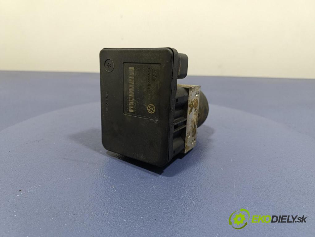 Audi A3 2000 čerpadlo ABS x 1J0614517E