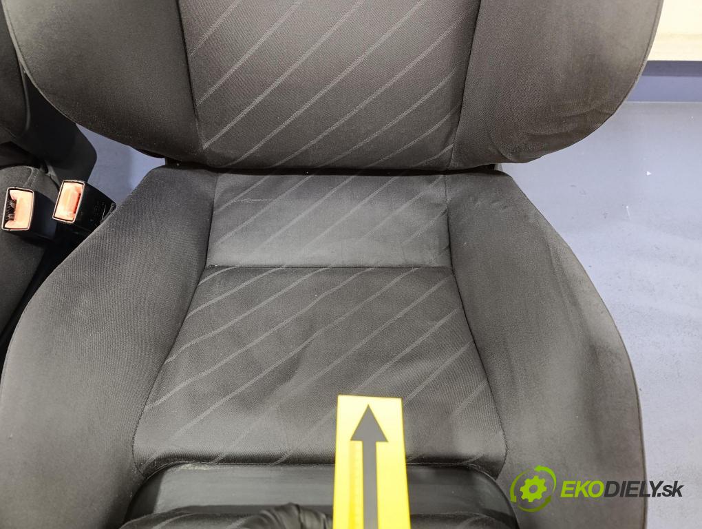 Audi A3 2000 Sedačka Ovládače: