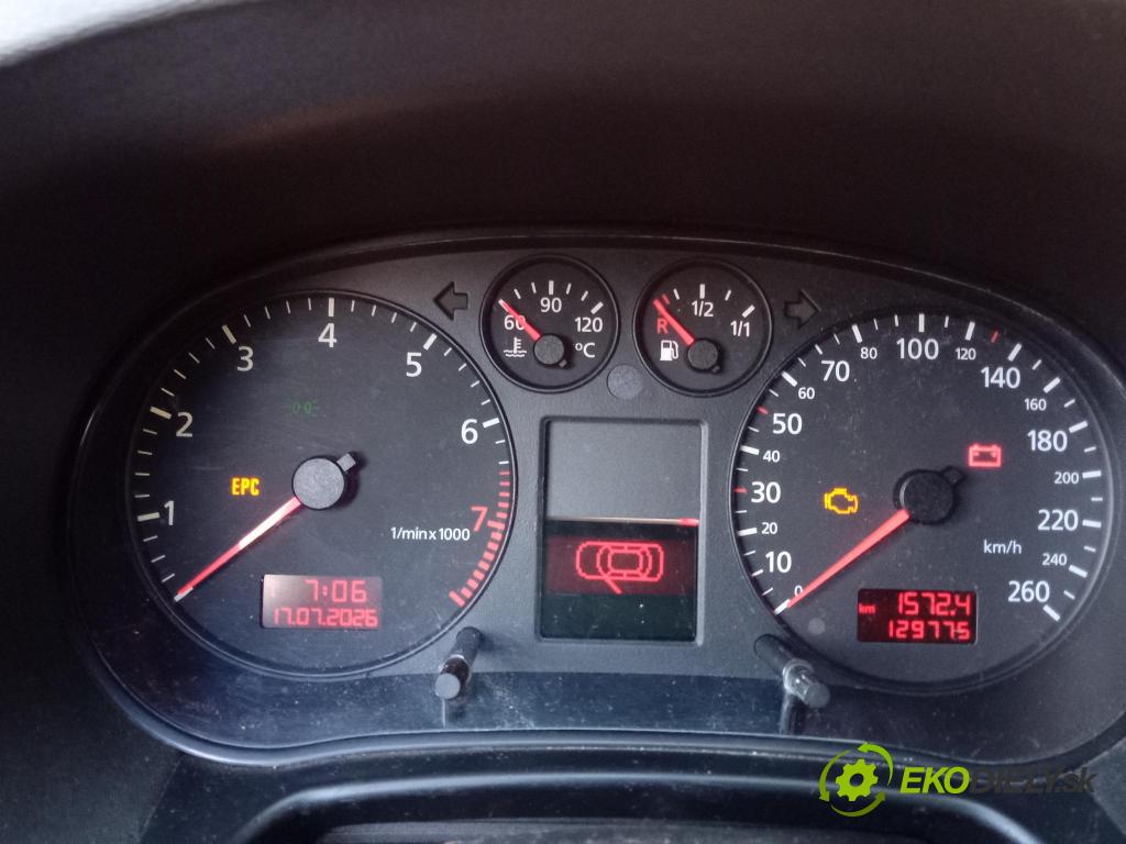 Audi A3 2000 Přístrojová deska 8L0920900A