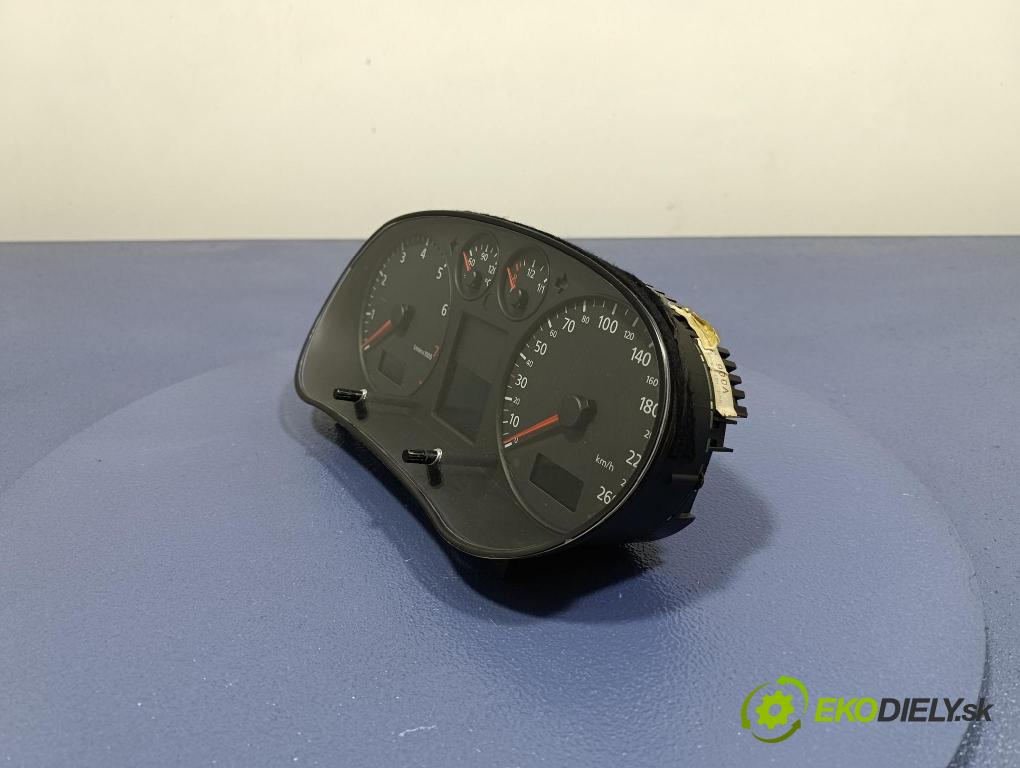 Audi A3 2000 Přístrojová deska 8L0920900A