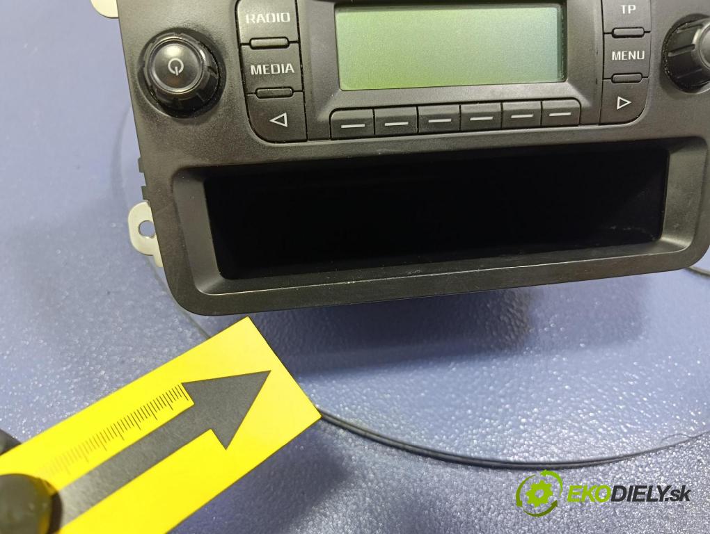 Skoda Fabia 2011 Radio I Navigace: 5J0035152A