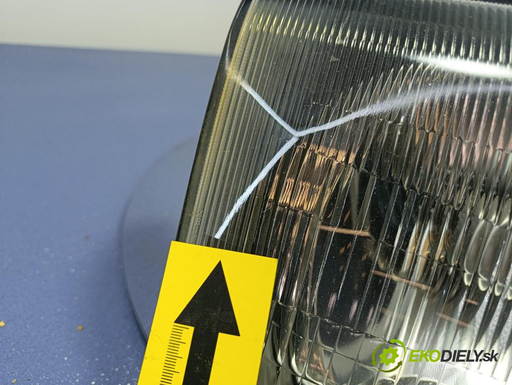 Mitsubishi Pajero 1996 Reflektor: v pravo: 110-37747