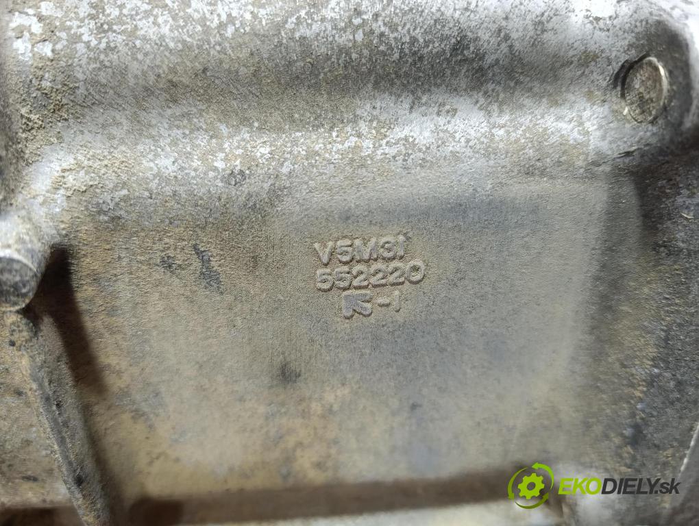 Mitsubishi Pajero 1996 prevodovka Manualna V5M31