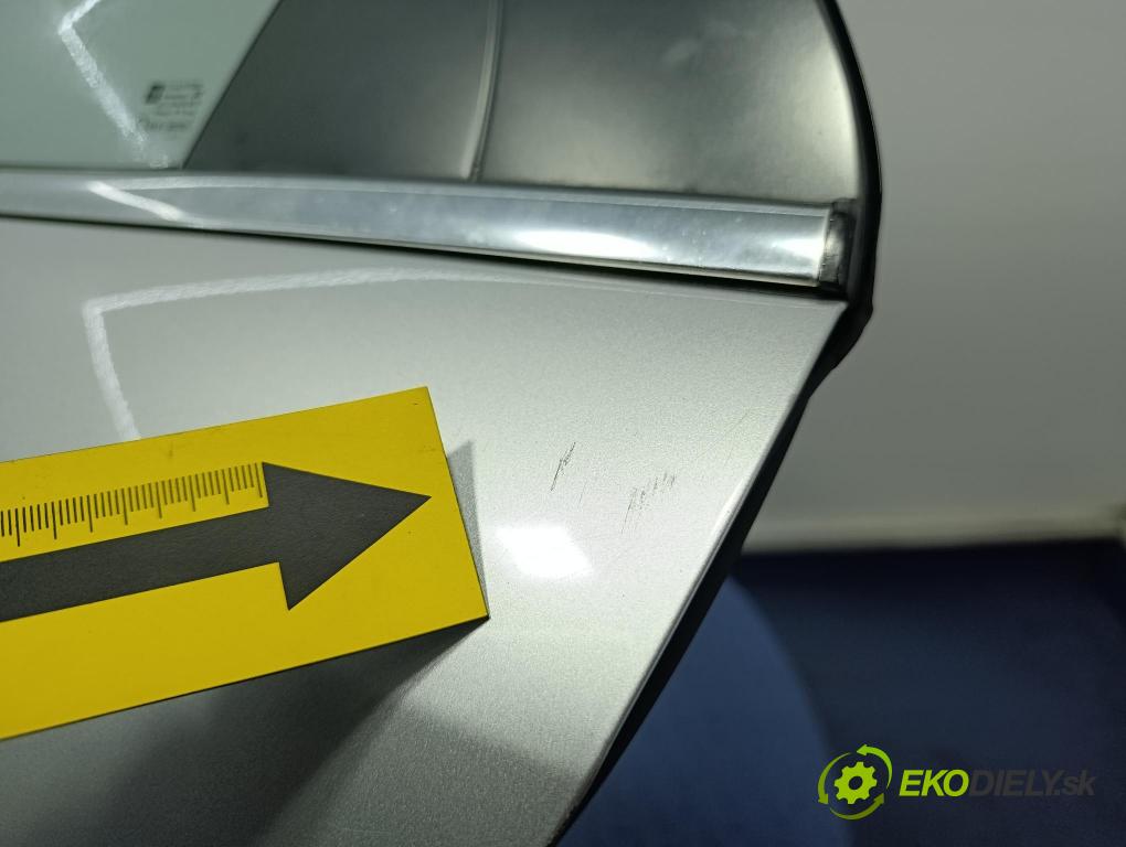 Opel Vectra 2006 dveře Zad: Vlevo, odjet: