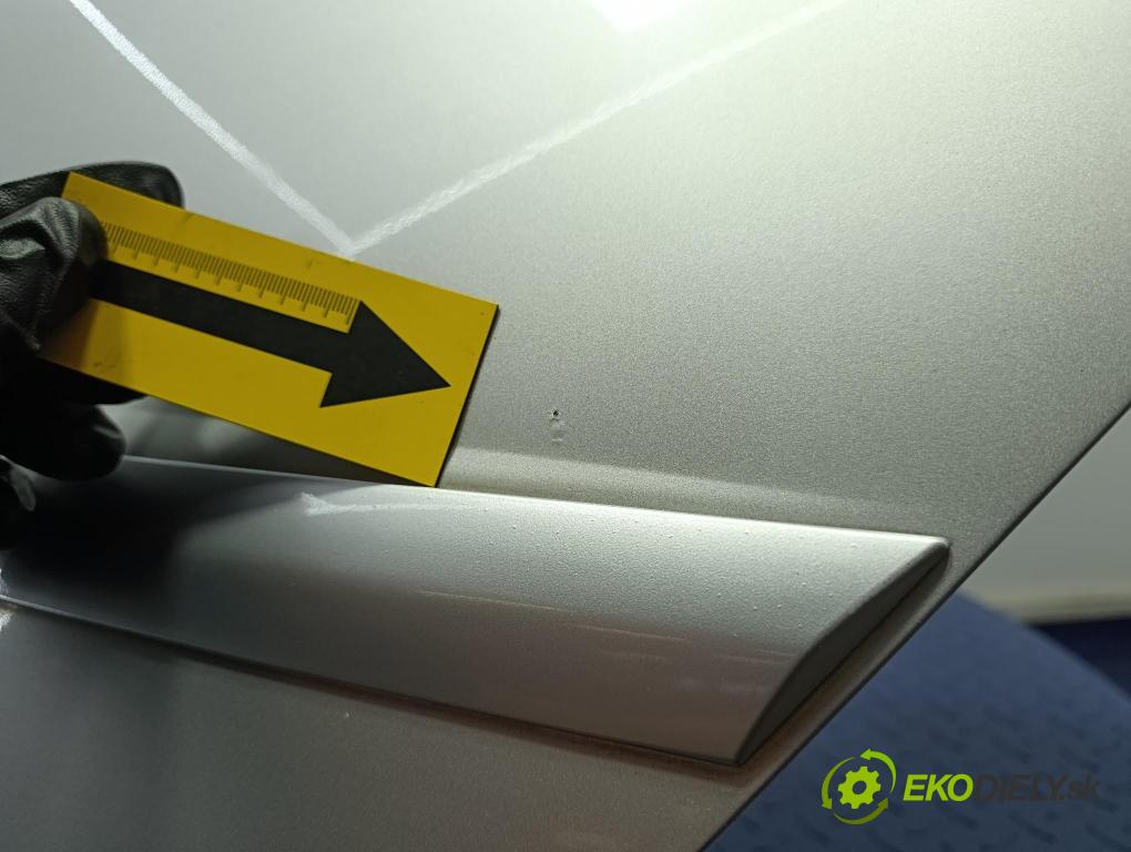 Opel Vectra 2006 dveře Zad: Vlevo, odjet: