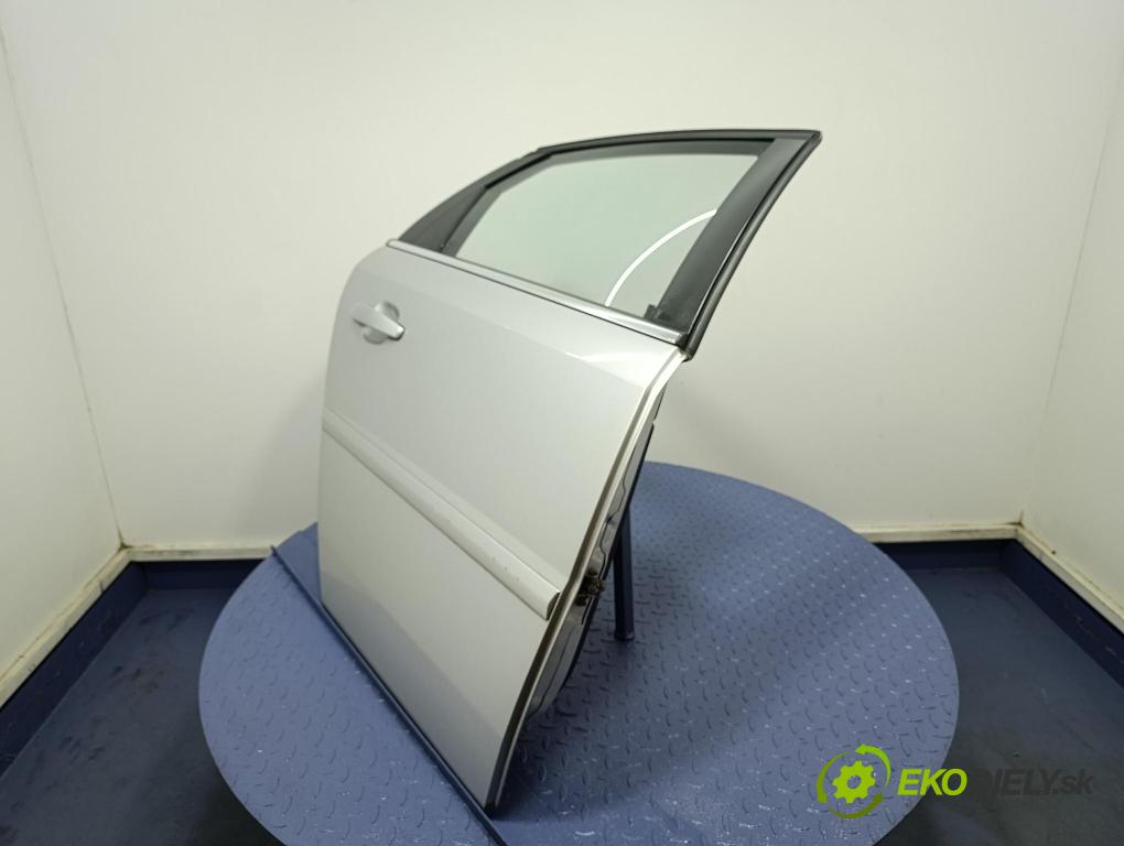 Opel Vectra 2006 dvere zad pravé