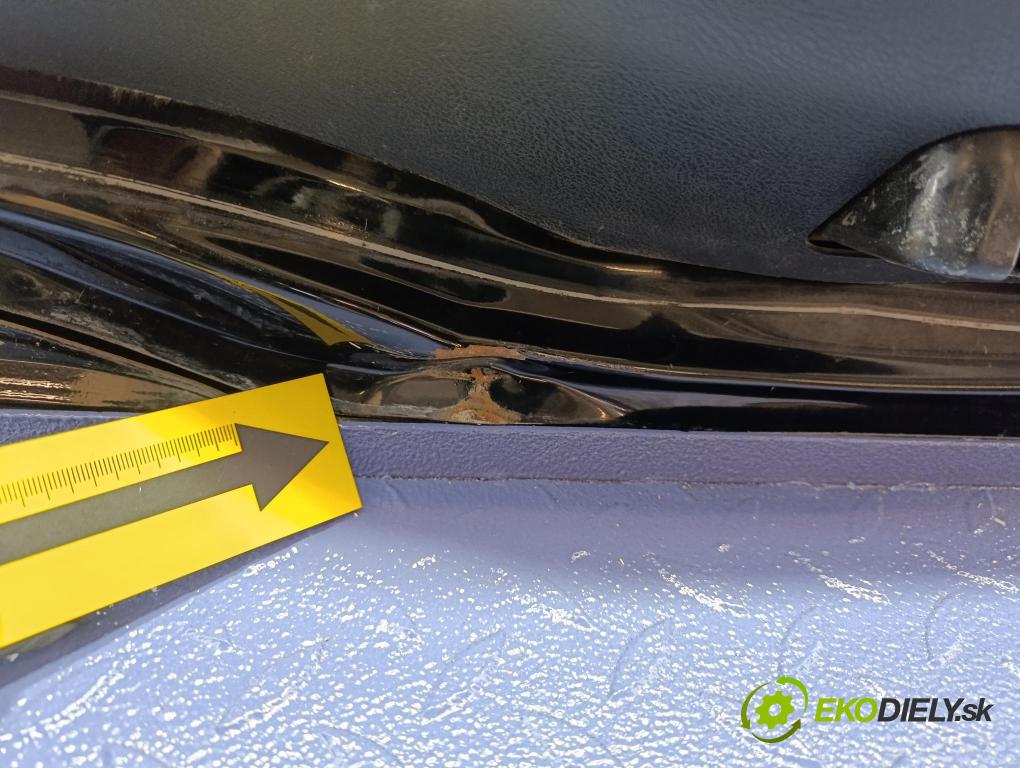 Honda Civic 2008 zadní dveře kufra: kufr