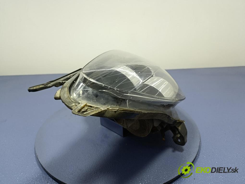 Opel Astra 2005 světlo v pravo: 160202-00
