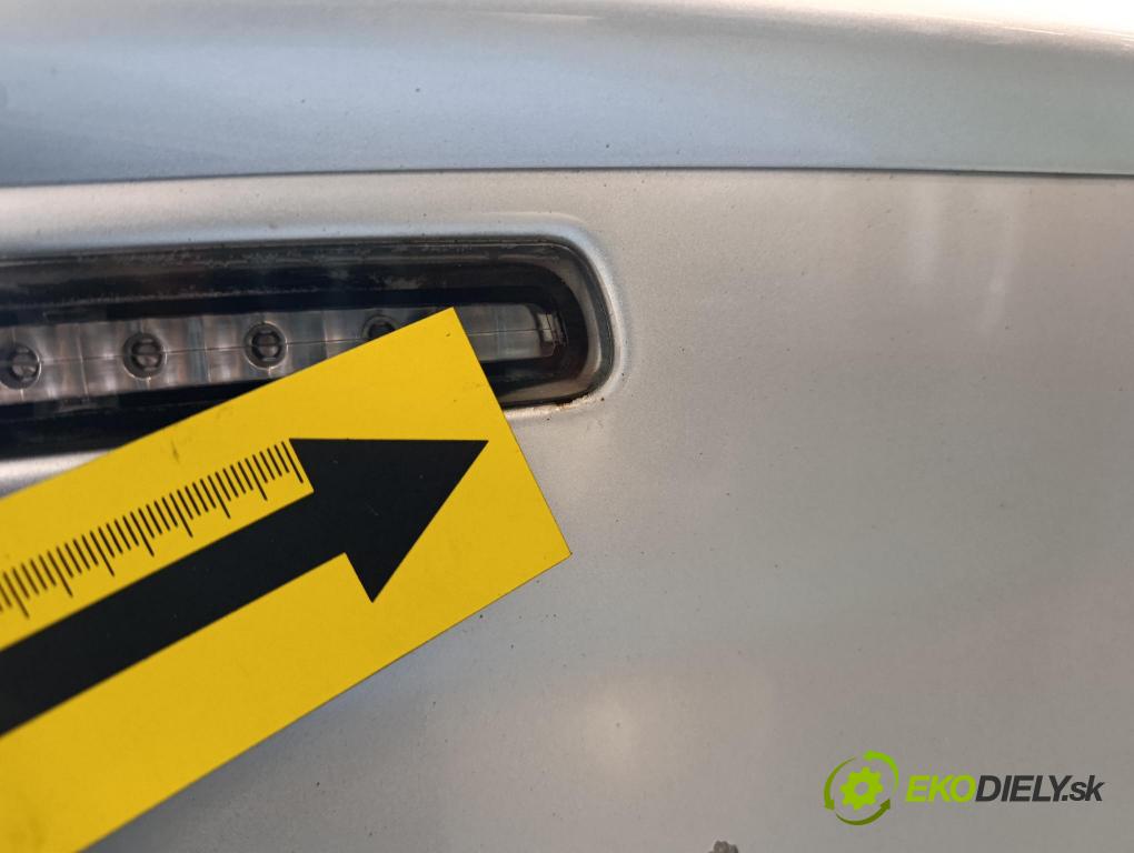 Opel Vectra 2006 zadní dveře kufra: kufr