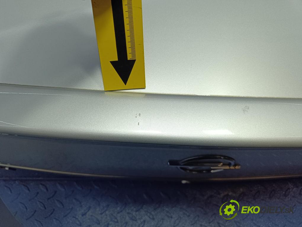 Opel Vectra 2006 zadní dveře kufra: kufr