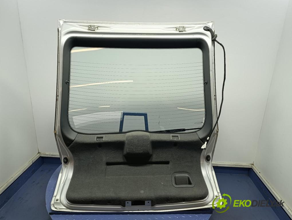 Opel Vectra 2006 zadní dveře kufra: kufr