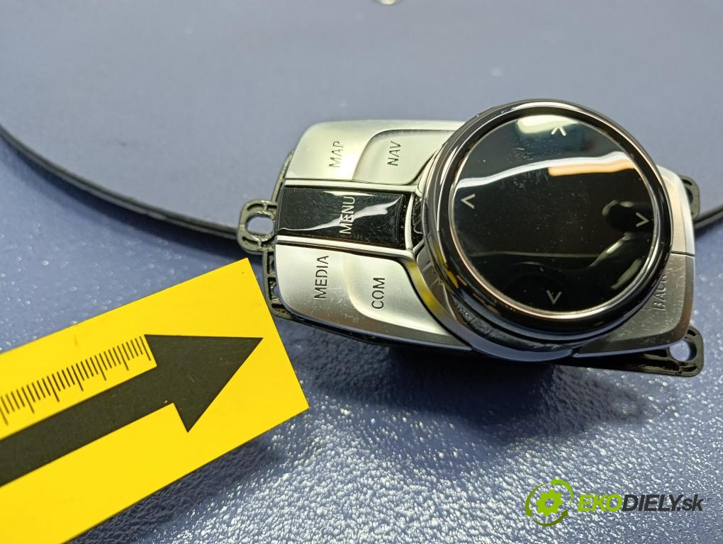 Bmw Seria 7 2019 Přepínač Radio Navigace 9459630