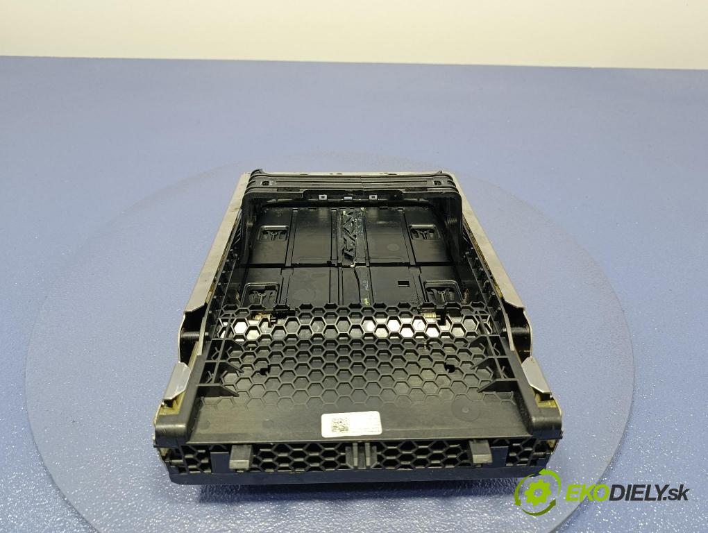 Bmw Seria 7 2019 kastlík 9327501
