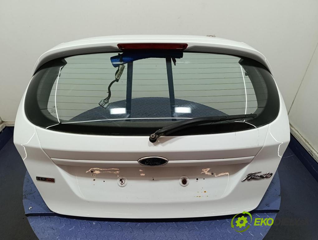 Ford Fiesta 2012 zadní dveře kufra: kufr