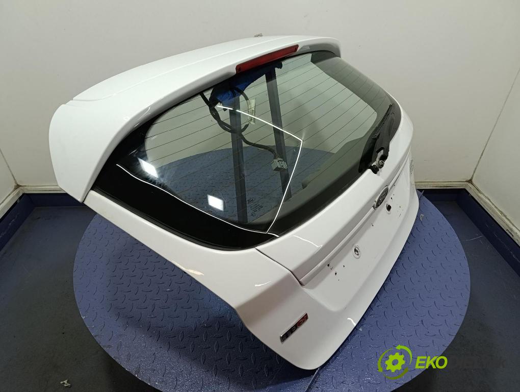 Ford Fiesta 2012 zadní dveře kufra: kufr
