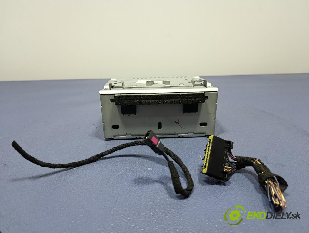 Ford Fiesta 2012 Radio I Navigace: AA6T-18C815-AE