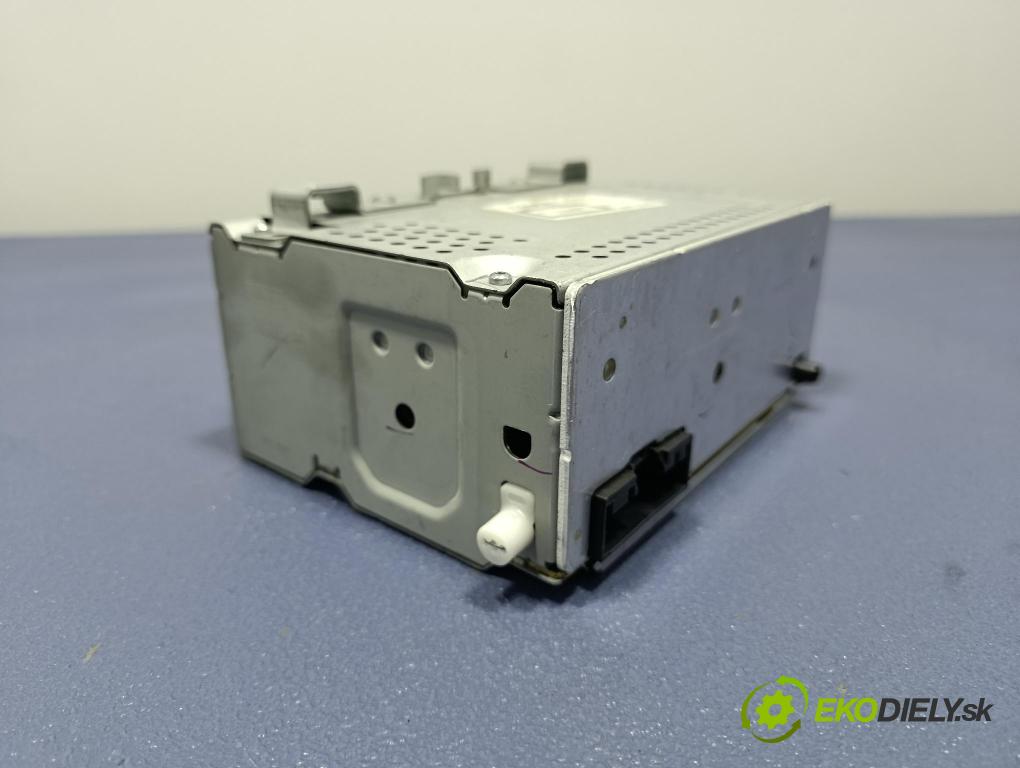 Ford Fiesta 2012 Radio I Navigace: AA6T-18C815-AE