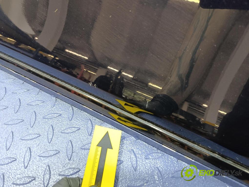 Bmw Seria 7 2019 dveře před Vlevo, odjet: