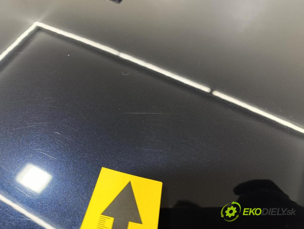 Bmw Seria 7 2019 zadní dveře kufra: kufr