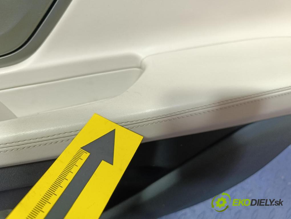 Bmw Seria 7 2019 Tapacír: dveře Zad: Práva: