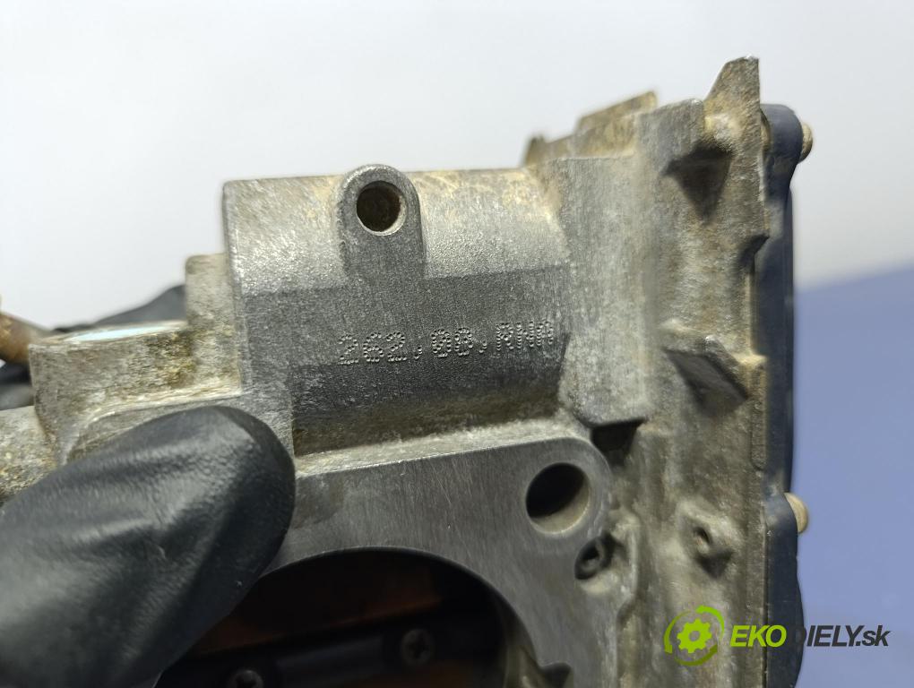 Honda Civic 2008 klapka 136200-7000