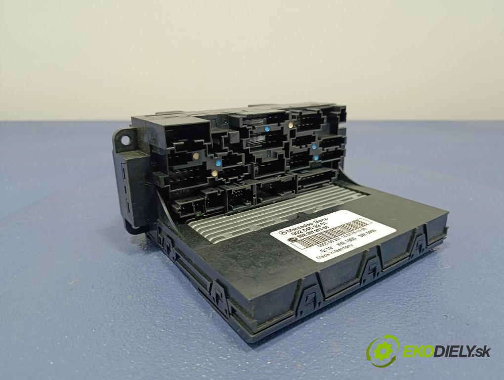 Mercedes C-klasa 2000 skříňka Pojistky 0025459301