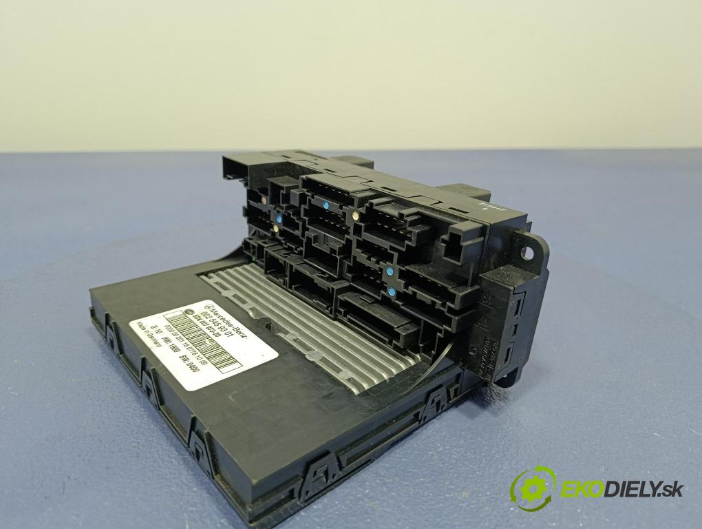 Mercedes C-klasa 2000 skříňka Pojistky 0025459301