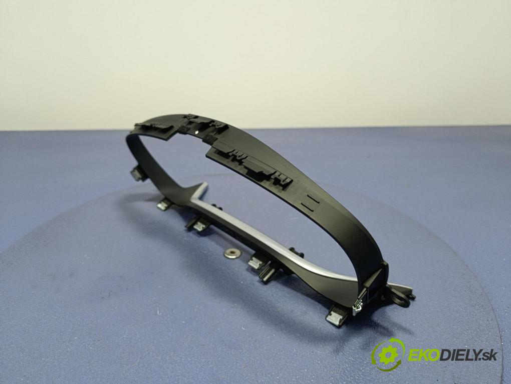 Bmw Seria 7 2019 kryt Plast: Interiéry: 7946201